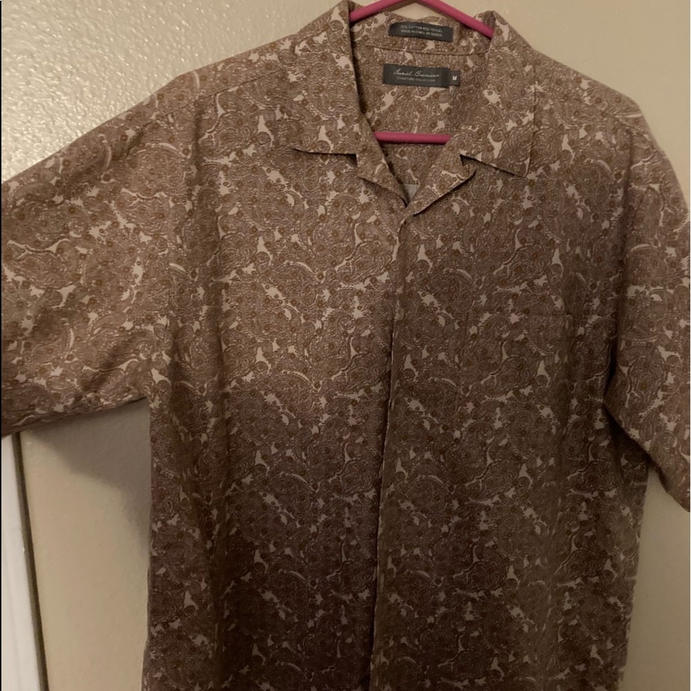 Mens brown paisley button down shirt.  Great condition.